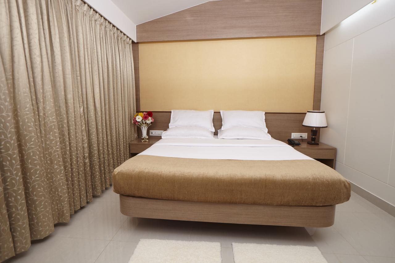 Dāpoli Sagar Sawali , Ladghar Beach View Resort מראה חיצוני תמונה