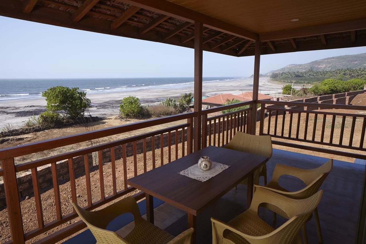 Dāpoli Sagar Sawali , Ladghar Beach View Resort מראה חיצוני תמונה